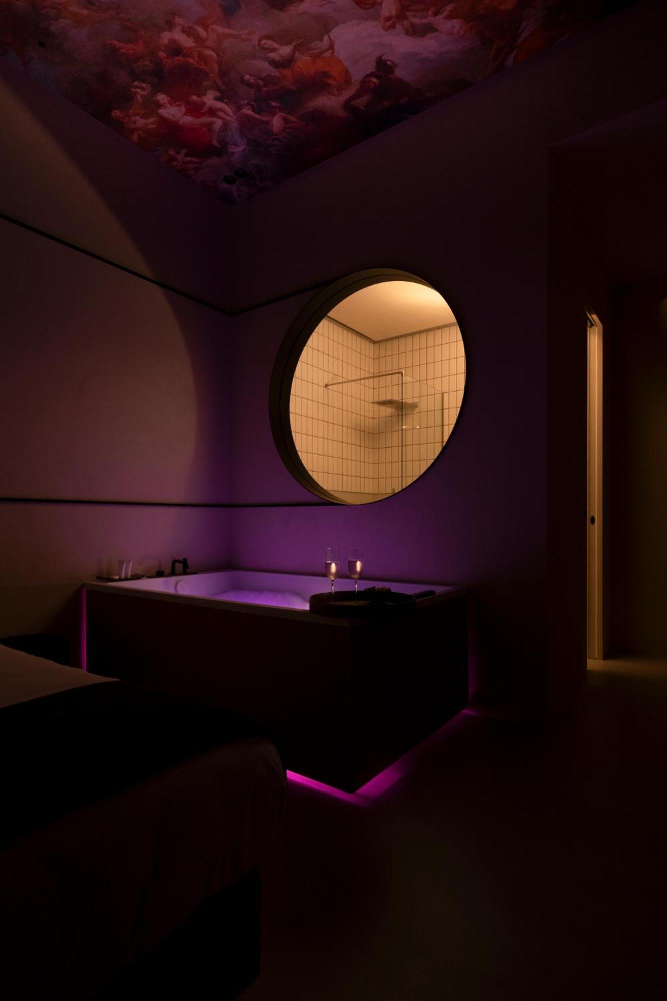 Demetra Luxury Suites Naples Exterior photo